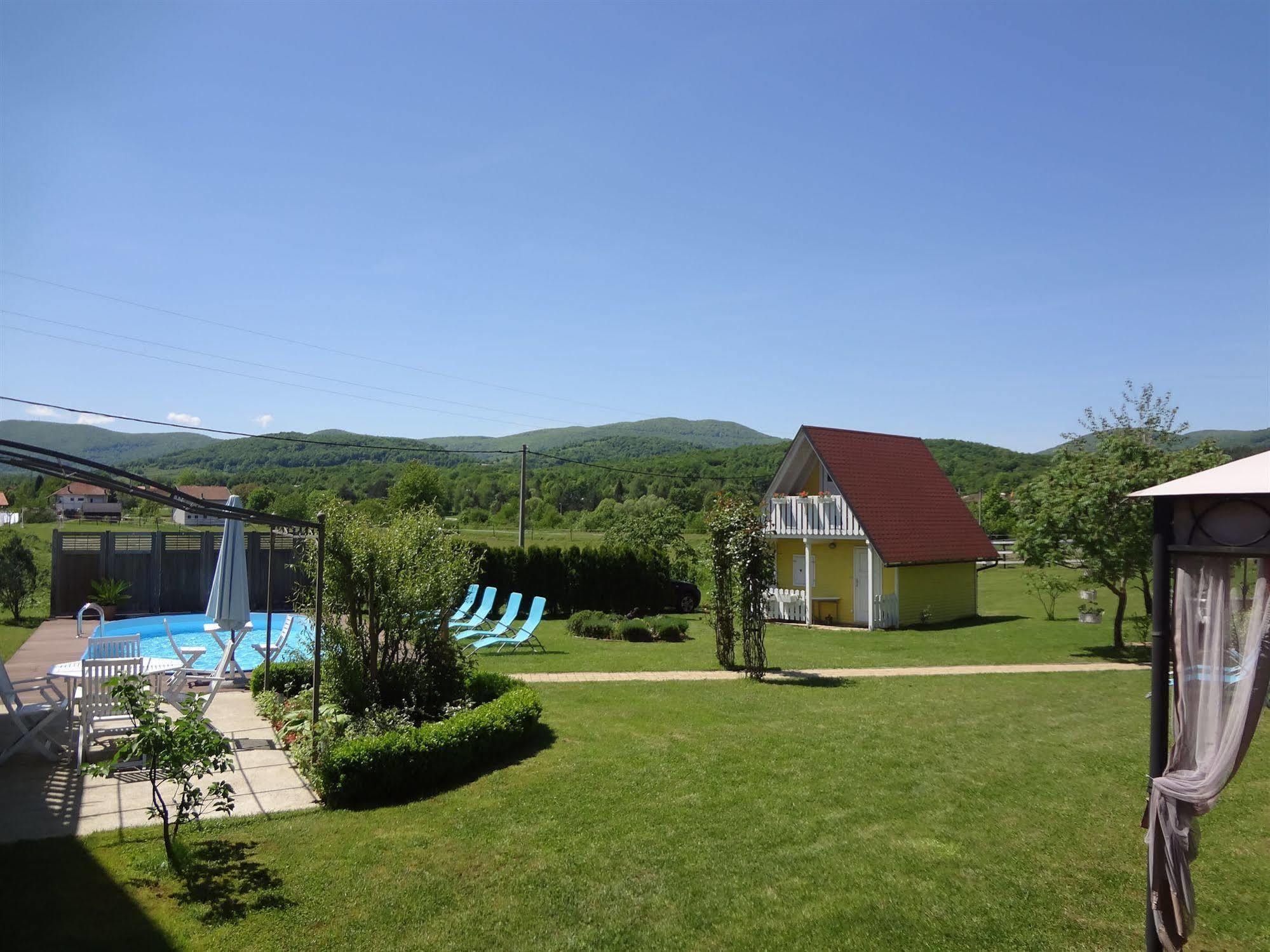 Pool Plitvice Lakes Grabovac (Karlovac)
