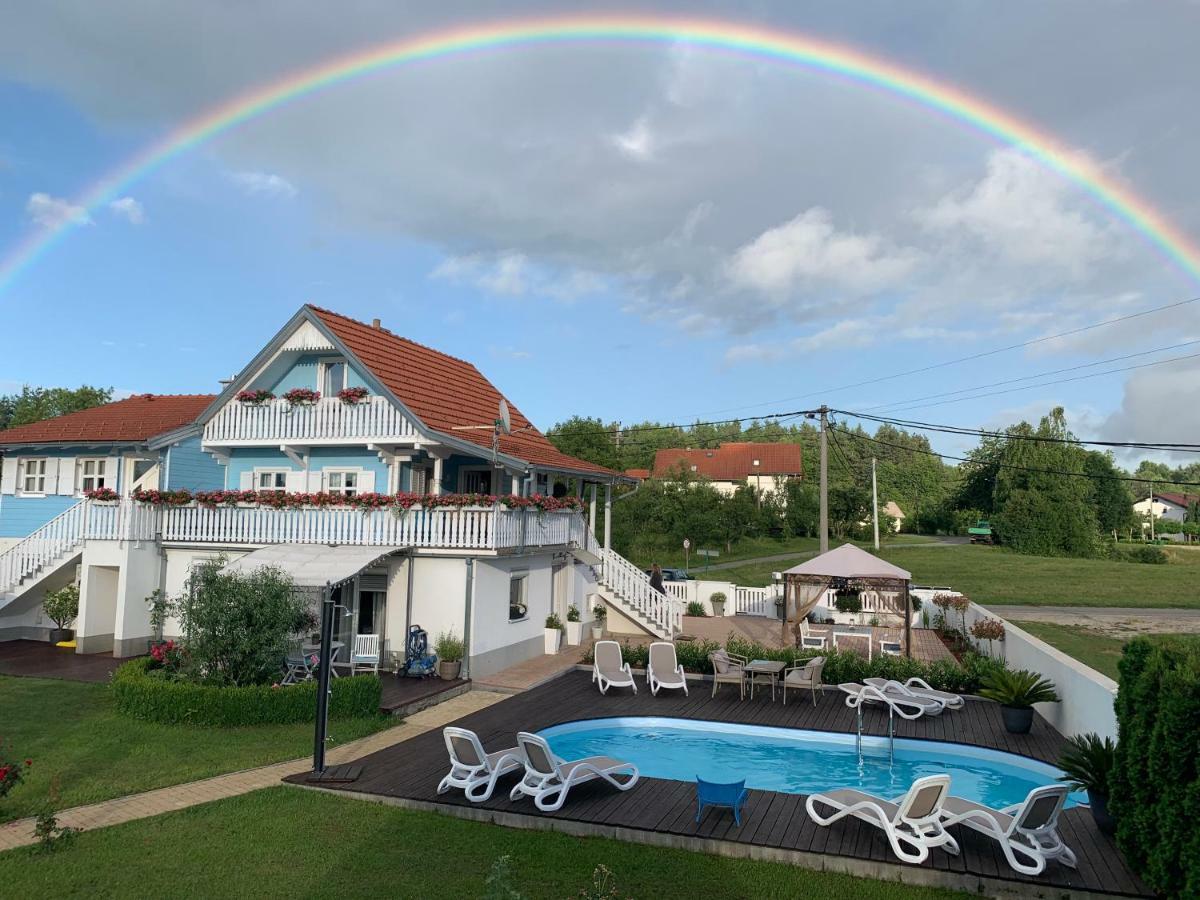 Pool Plitvice Lakes Hiša za goste 3*